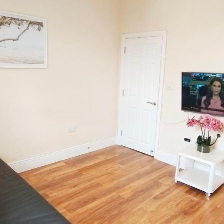 Rose 4 At Hammersmith Лондон Екстериор снимка